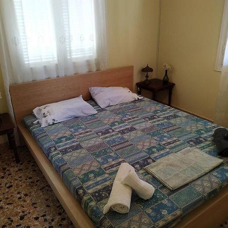 Vangelis House Near Athens Airport Artemida  Luaran gambar