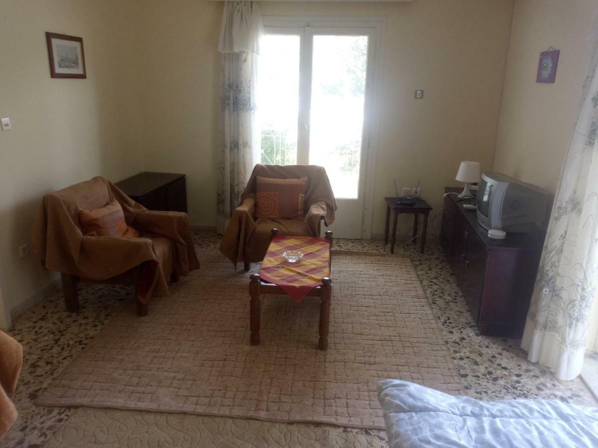 Vangelis House Near Athens Airport Artemida  Luaran gambar
